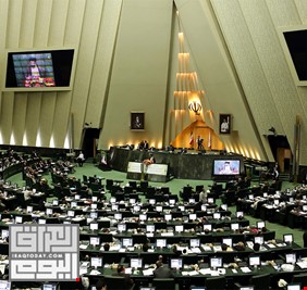 مهاجم مجهول يطلق النار في البرلمان الايراني