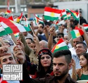 المعارضة الكردية تطالب بارزاني بالتنحي وتلوّح بتحريك الشارع