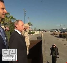 بوتين يزور قاعدة حميميم في سوريا.. ويلتقي بالأسد