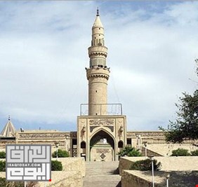 بالصور: تحت انقاض قبر النبي يونس الذي فجره داعش، كنز لا يقذر بثمن !