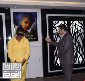 صورة معبرة لوزير الداخلية وهو يخاطب المجرم مصطفى كمر قبل ساعات من اعدامه:  بيا وجه راح تقابل ربك ؟