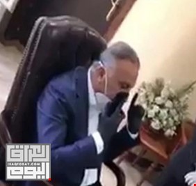 بالفيديو: مصطفى الكاظمي يحذر شقيقه من ’التوسط’ في دوائر الدولة