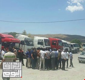 سائقو الشاحنات النفطية العراقية يضربون عن العمل، ويوقفون تدفق النفط العراقي الى الأردن