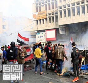 على ذمة قناة السومرية الفضائية: تجدد الصدامات بين القوات العراقية ومتظاهرين وسط العاصمة بغداد