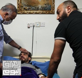 بالصور ..  الكاظمي يزور الناشط علي المكدام في إحدى مستشفيات بغداد
