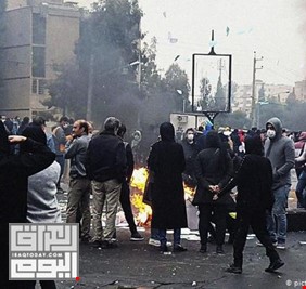 رويترز : استمرار الإحتجاجات في إيران، وهتافات في طهران ضد الخامنئي شخصياً لأول مرة !