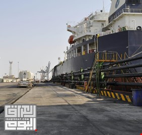 النقل تعلن استقبال ميناء خور الزبير (11) ناقلة نفط