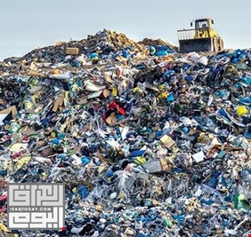 الحكومة تدرس خطة لتخليص بغداد من جبال النفايات