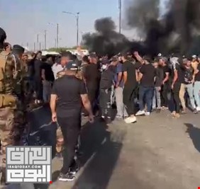 اشتباكات بالايدي بين أمن الحشد ومتظاهري الكتل المعترضة قرب الخضراء