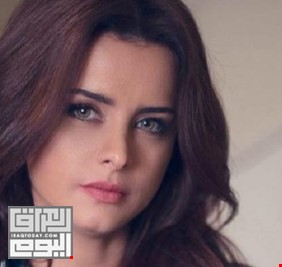فنانة عربية تشكو زوجها بسبب 
