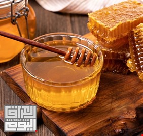 يحسّن صحة القلب ويقي من السكري.. 7 أسباب لتناول العسل بدلاً من السكر العادي