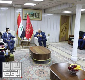 زيارة غير متوقعة.. السفير الصيني يزور مقر الحزب الشيوعي العراقي ويلتقي فهمي والحلفي