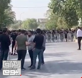 بالفيديو.. متظاهرو الاطار التنسيقي يهتفون وسط بغداد