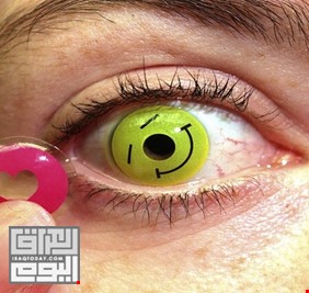 طبيبة تكشف مخاطر العدسات اللاصقة الملونة للعيون