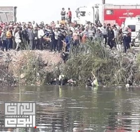 مصرع 18 شخصاً بسقوط حافلة داخل نهر في القاهرة