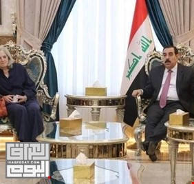 السفيرة الأمريكية رومانوسكي تزور الأنبار و تؤكد التزام بلادها بدعم العراق