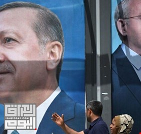 الناخبون الأتراك بالخارج يبدأون بالادلاء بصوتهم بالجولة الثانية من الانتخابات الرئاسية التركية