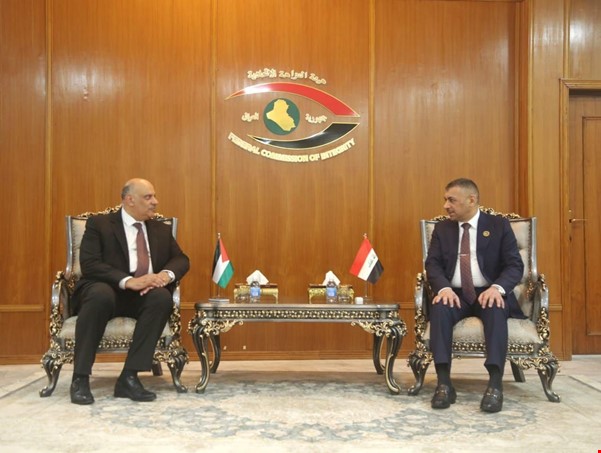 رئيس هيئة النزاهة القاضي حيدر حنون يوقع اتفاقاً مع الأردن في مجال مكافحة الفساد
