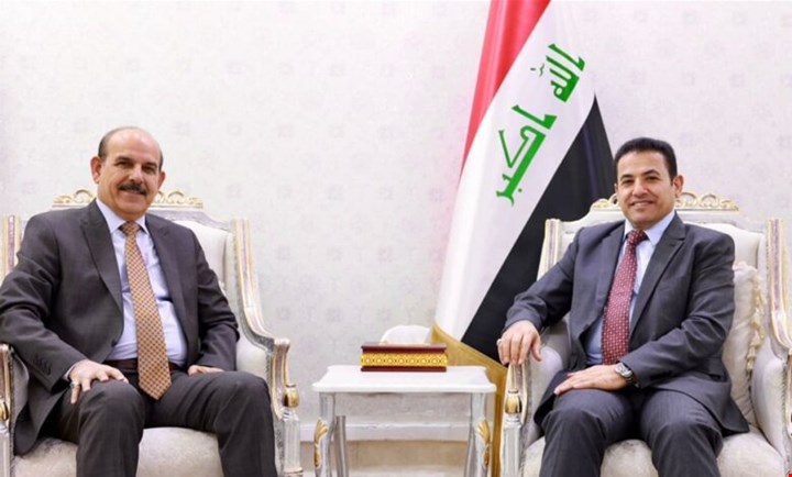 الاعرجي يبحث مع النائب جواد البولاني ملفات أمنية