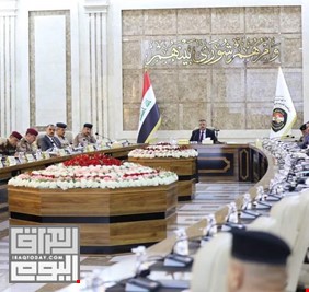 وزير الداخلية  يعقد اجتماعاً بقيادات شرطة 3 محافظات