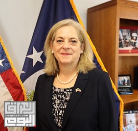 السفيرة الأمريكية في العراق تثني على حكومة السوداني مجدداً