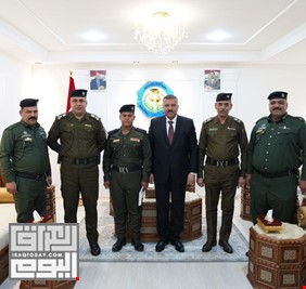 وزير الداخلية يكرم ثلاثة من أبطال نجدة محافظة كربلاء المقدسة