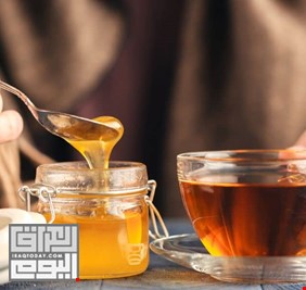 هل يفيد العسل مع الشاي فعلاً للتغلب على ألم الحنجرة؟