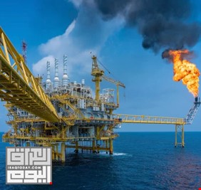 النفط يحقق مكاسب أسبوعية ومخاوف بشأن الإمدادات من الشرق الأوسط