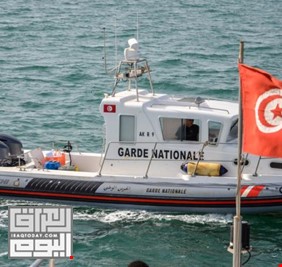 فقدان 17 تونسيًا استقلوا قاربًا للهجرة