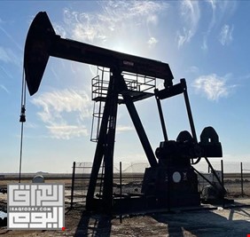 النفط يستقر قرب أعلى مستوى في 3 أسابيع