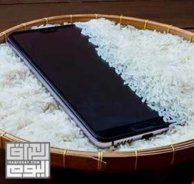 أبل تُحذّر من وضع الهواتف المبلولة في الأرز!