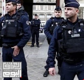اعتقال 9 أشخاص في باريس بعد مهاجمة مركز للشرطة