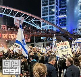 تظاهر آلاف الإسرائيليين في تل أبيب مطالبين نتنياهو بقبول اتفاق وقف إطلاق النار وإطلاق الرهائن