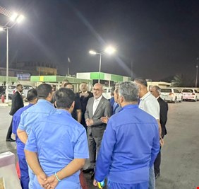 وزير النفط يجري جولة مفاجئة على محطات الوقود ويؤكد: لا تهاون في توفير المشتقات للمواطنين