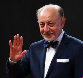 وفاة الفنان المصري عبد العزيز مخيون