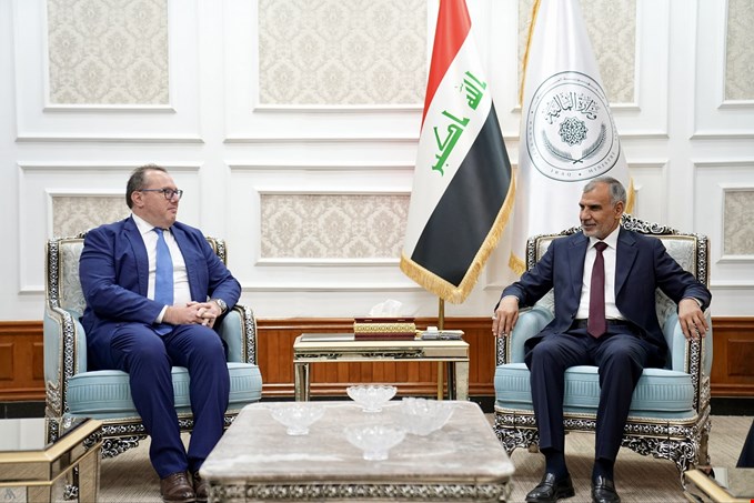 وزير المالية يبحث مع القائم بالأعمال الأمريكي تعزيز التعاون الاقتصادي والإصلاحات المالية