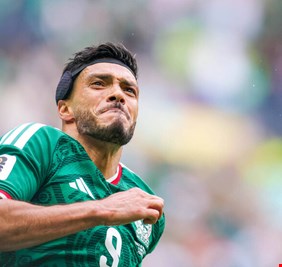 كاد  ان يفقد حياته .. خيمينيز يكتب قصة ملهمة في افتتاح مونديال 2026