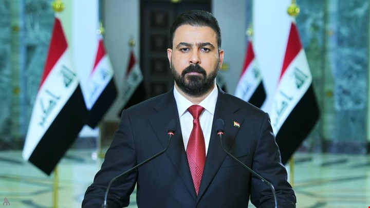 الزيدي يوجّه بالتريث في منح إجازات الاستثمار للمجمعات السكنية والمطورين العقاريين