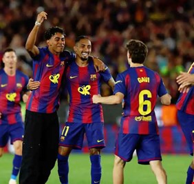 80 مليون يورو.. النصر السعودي ينقض على قائد برشلونة