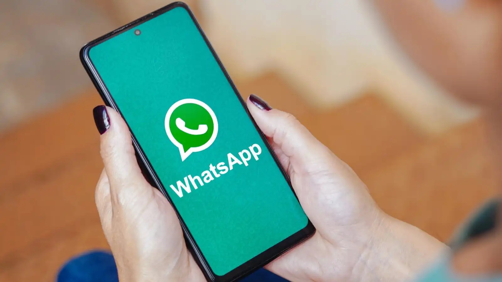واتساب يطرح مؤثرات مذهلة للرسائل على أجهزة آيفون