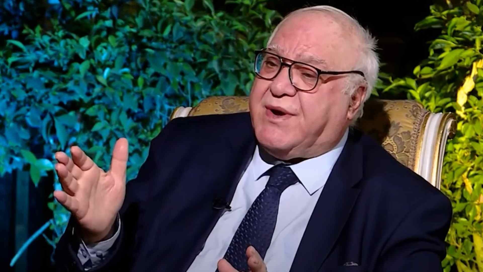 مستشار رئيس الوزراء: تشكيل لجنة لتهيئة البلاد للانتقال إلى موازنة الأداء والبرامج