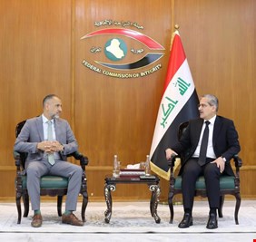 العراق وبريطانيا يبحثان استرداد الأموال المهربة وملاحقة المتهمين بقضايا الفساد