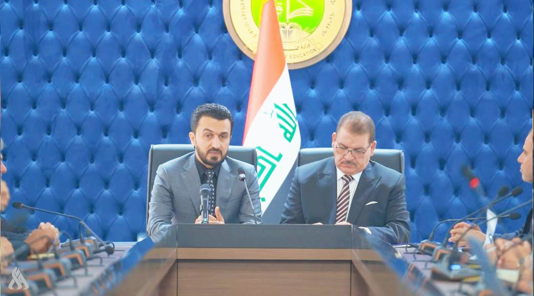 التربية والاتصالات تبحثان إطلاق منظومة إلكترونية مؤمنة لإدارة الأسئلة الامتحانية