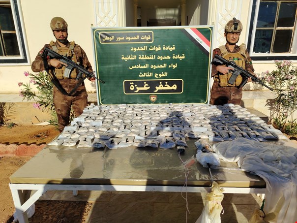 قوات الحدود تحبط تهريب 197 ألف حبة كبتاغون عبر بالون هوائي في الأنبار