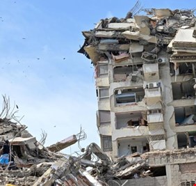 العراق يعرب عن تضامنه مع فنزويلا إثر الزلزالين ويقدم تعازيه للضحايا
