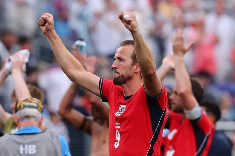 صفقة مفاجئة.. برشلونة يتحرك لضم هاري كين بعد كأس العالم