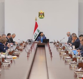 مجلس الوزراء يقر حزمة قرارات لمكافحة الفساد وتطوير الكهرباء والاستثمار والطباعة المدرسية