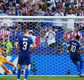 فرنسا تضرب موعدا مع المغرب في ربع نهائي مونديال 2026