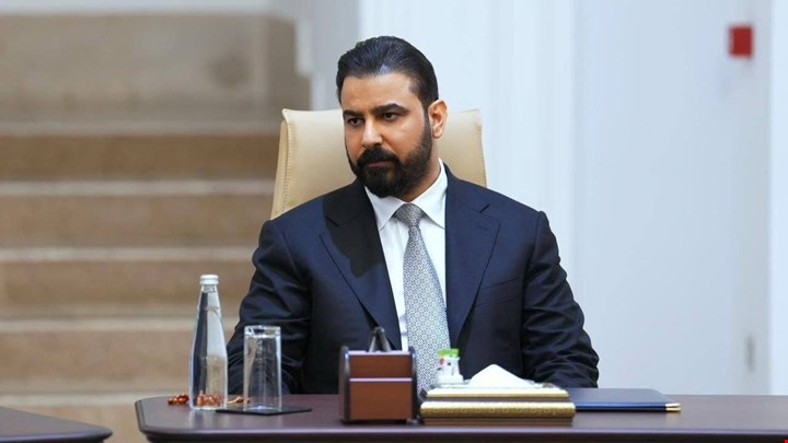 تعطيل الدوام الرسمي غداً بقرار من رئيس الوزراء تزامناً مع مراسم تشييع السيد علي الخامنئي