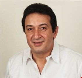 عبدالمنعم رياض يكشف موقفًا طريفًا مع نور الشريف في «الدالي»